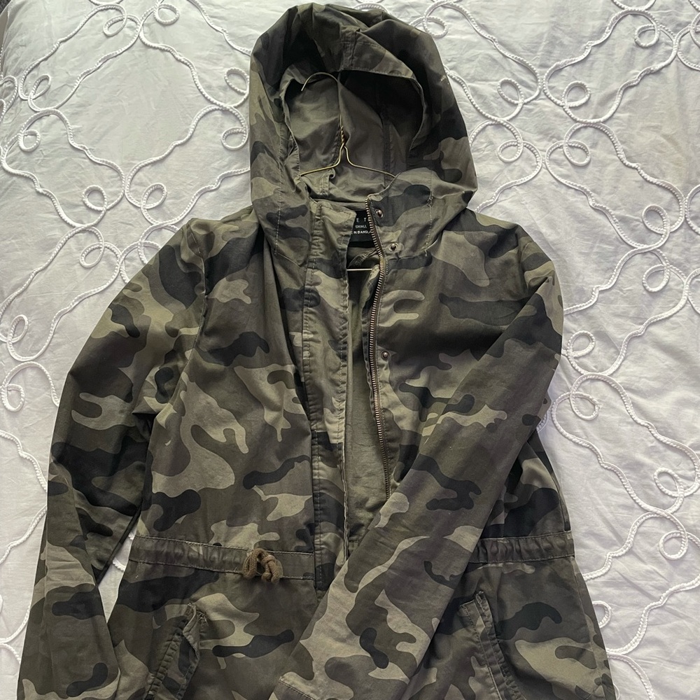Women’s Camouflage rain coat